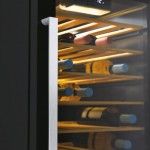 Cave de Vinho Candy CWC154EELN