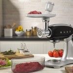 Triturador de Carne SMEG SMMG01