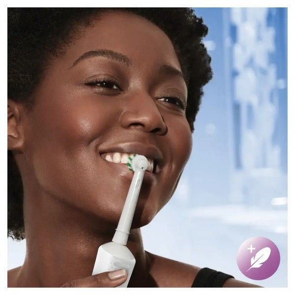 Escova de dentes eltrica ORAL-B Vitality Pro Branca