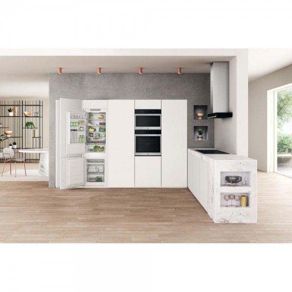 Frigor�fico combinado de encastre Whirlpool WHC20 T352