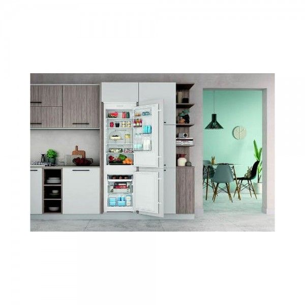 Frigor�fico Combinado de Encastre INDESIT INC18 T112