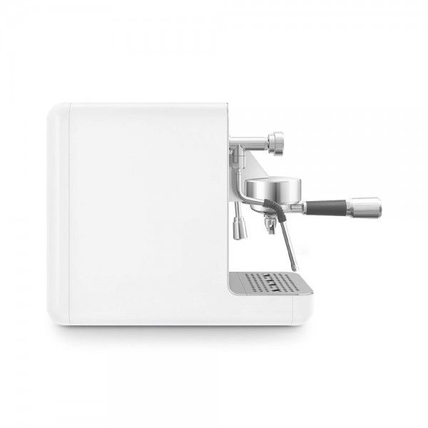 Mquina de Caf Expresso Semiprofissional SMEG EMC02WHMEU
