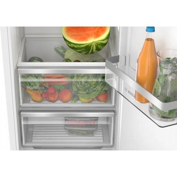 Frigorfico com compartimento de congelao integrvel BOSCH KIL82VFE0