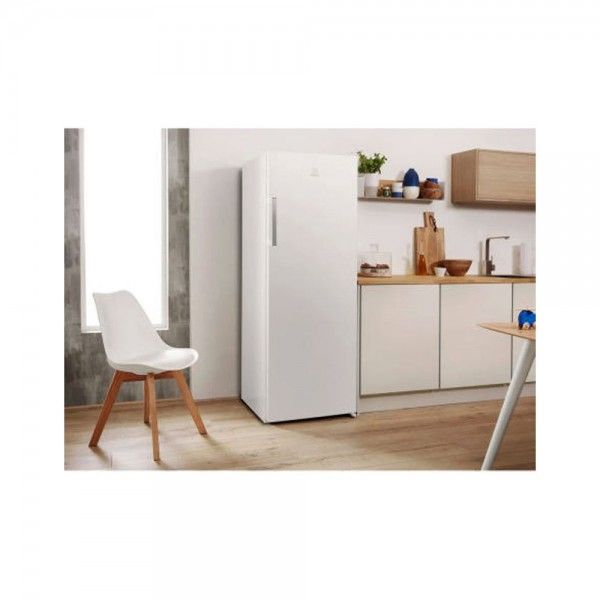 Frigorfico INDESIT SI62W