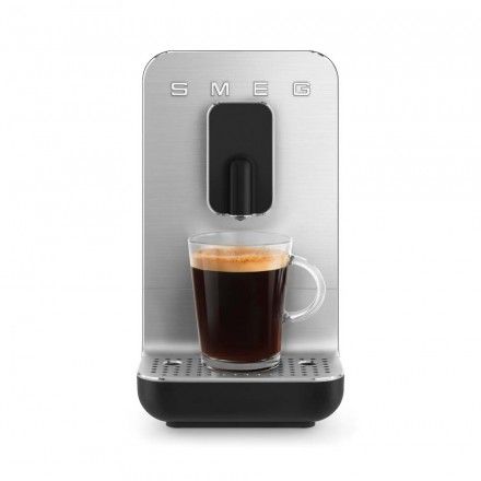 Mquina de caf expresso SMEG BCC01BLMEU