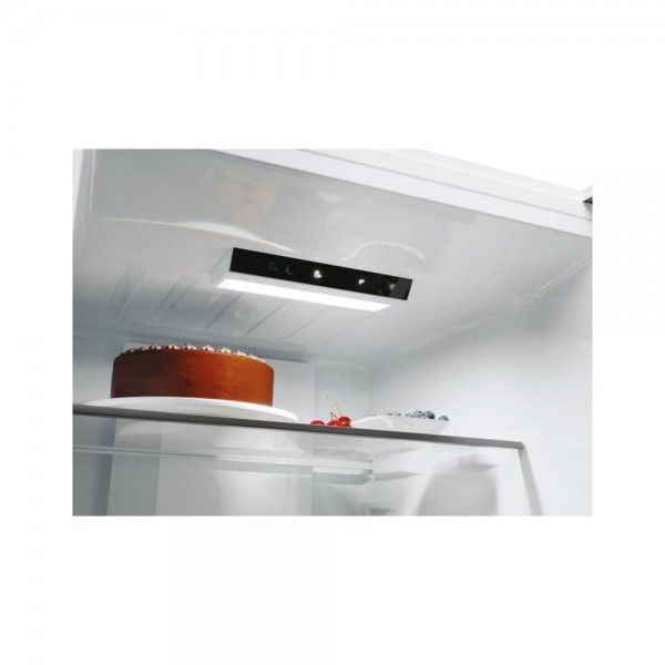 Frigorfico CANDY CNCQ2T618EW