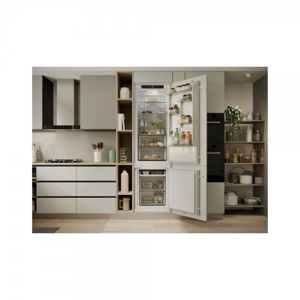 Frigorfico Combinado de Encastre CANDY CNBQT3519EW