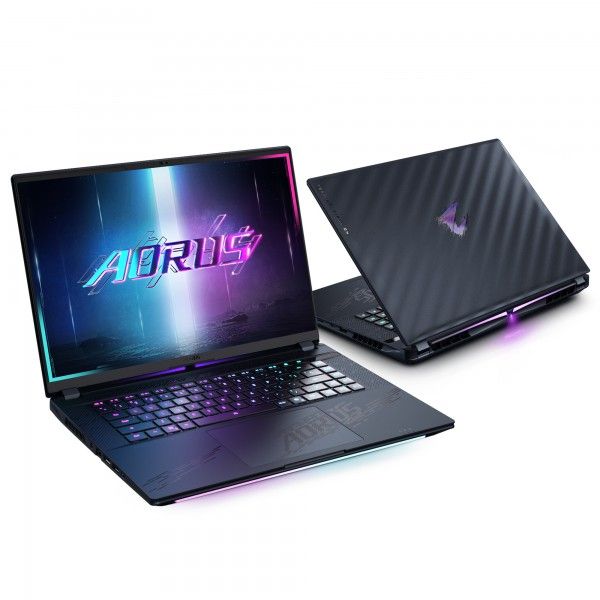 Porttil Gigabyte AORUS Master 16 BZHC6PTE64SP