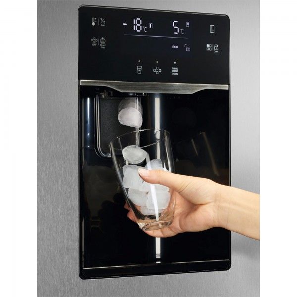 Frigor�fico Americano ELECTROLUX EAI6HD57U0