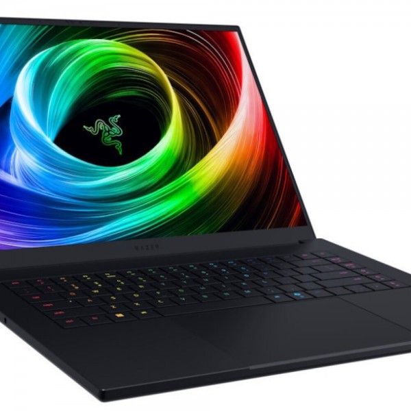 Porttil RAZER BLADE 16