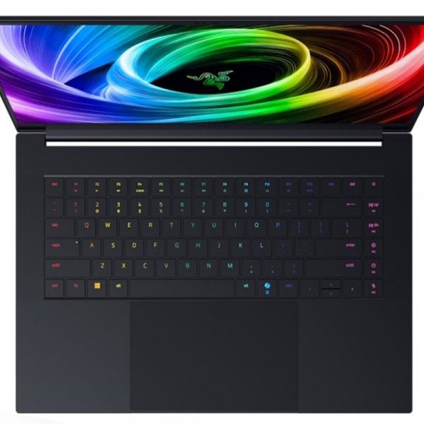 Porttil RAZER BLADE 16