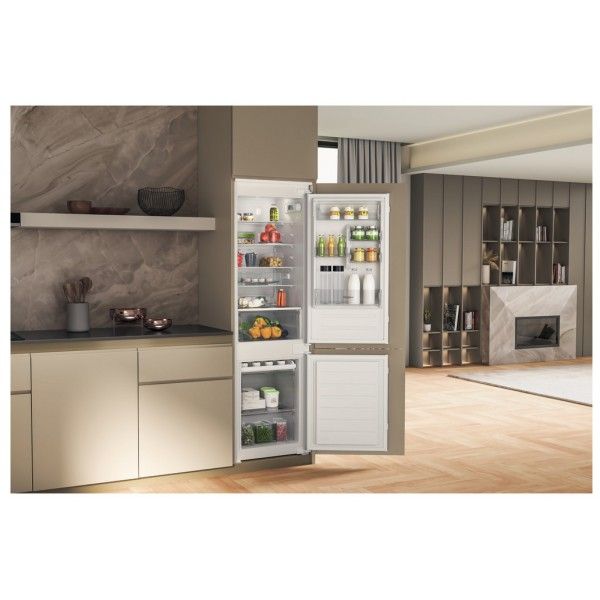 Frigor�fico Combinado de Encastre WHIRLPOOL WHC18D051A1