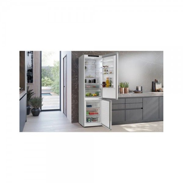 Frigor�fico Combinado SIEMENS KG39N2IAG