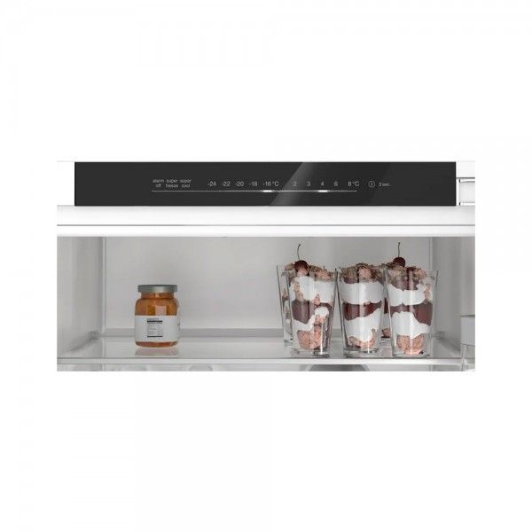 Frigor�fico Combinado de Encastre BOSCH KIN96VFD0