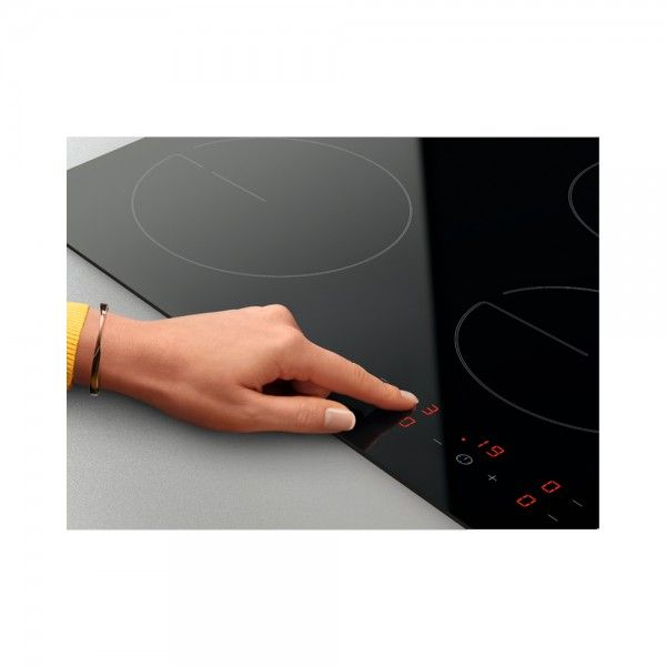 Placa Vitrocer�mica ZANUSSI ZHRN383K