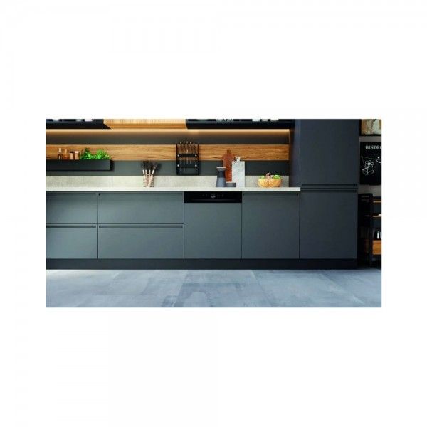 M�quina de Lavar Loi�a de Encastre HOTPOINT HBC 2B+26 B