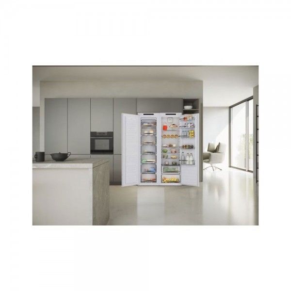 Frigor�fico de Encastre HAIER HAMS518EW