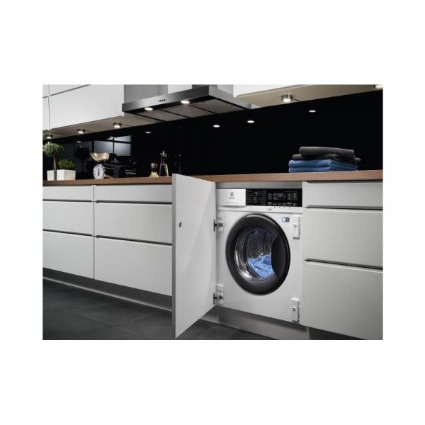 M�quina de Lavar e Secar de Integrar ELECTROLUX S�rie 700 EN7W3866OF
