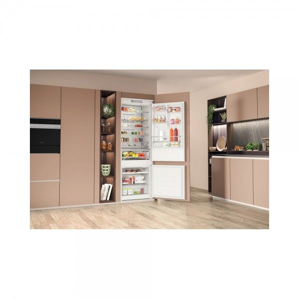 Frigor�fico Combinado HOTPOINT HA SP70 T121