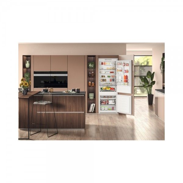 Frigor�fico Combinado HOTPOINT HA SP70 T121