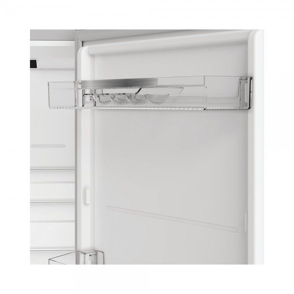 Frigor�fico Combinado HOTPOINT HPK26362 XP4E