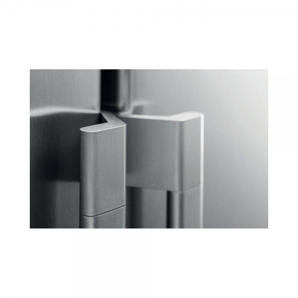 Arca Vertical HOTPOINT UH8 F3D XI