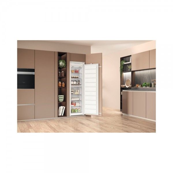 Arca Vertical de Encastre HOTPOINT HASD18F013A1