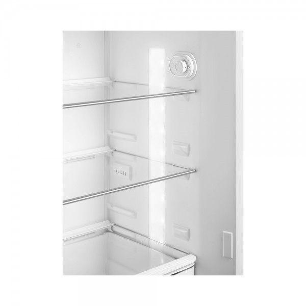 Frigor�fico com congelador SMEG FAB30RBE6