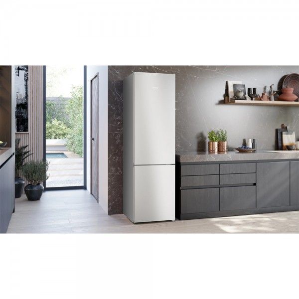Frigor�fico Combinado SIEMENS KG39NVIBG