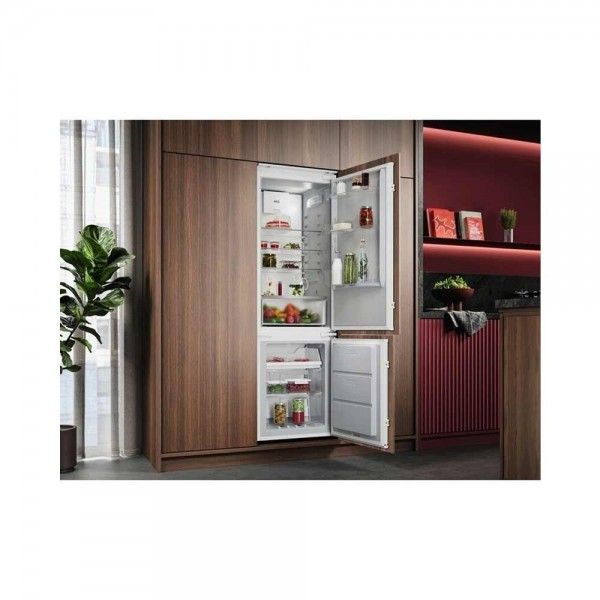 Frigor�fico Combinado de Integrar AEG TC7CS18GES