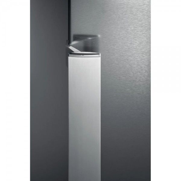 Frigor�fico com Congelador WHIRLPOOL WT70E 832 X