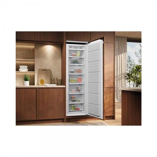 Arca Congeladora Vertical de Encastre ELECTROLUX EUN7NE18C