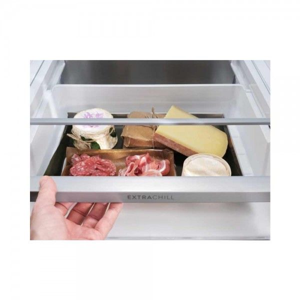 Frigor�fico Combinado de Encastre ELECTROLUX ENA7CD19S